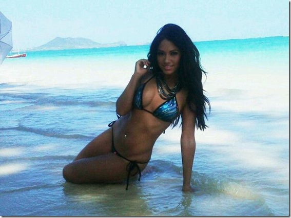 jessica-burciaga-twitter-twitpics-sexy-18