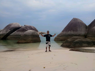 Pantai Laskar Pelangi, Tanjung Tinggi