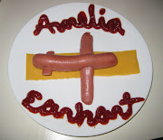 . is a Hot Dog Airplane (made with two Applegate Farms Hot Dogs) on a . (airplane hotdog)