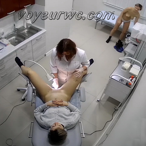 Woman secretly filmed during a Gynecological Examination (Gynecologist Examination 116-120)