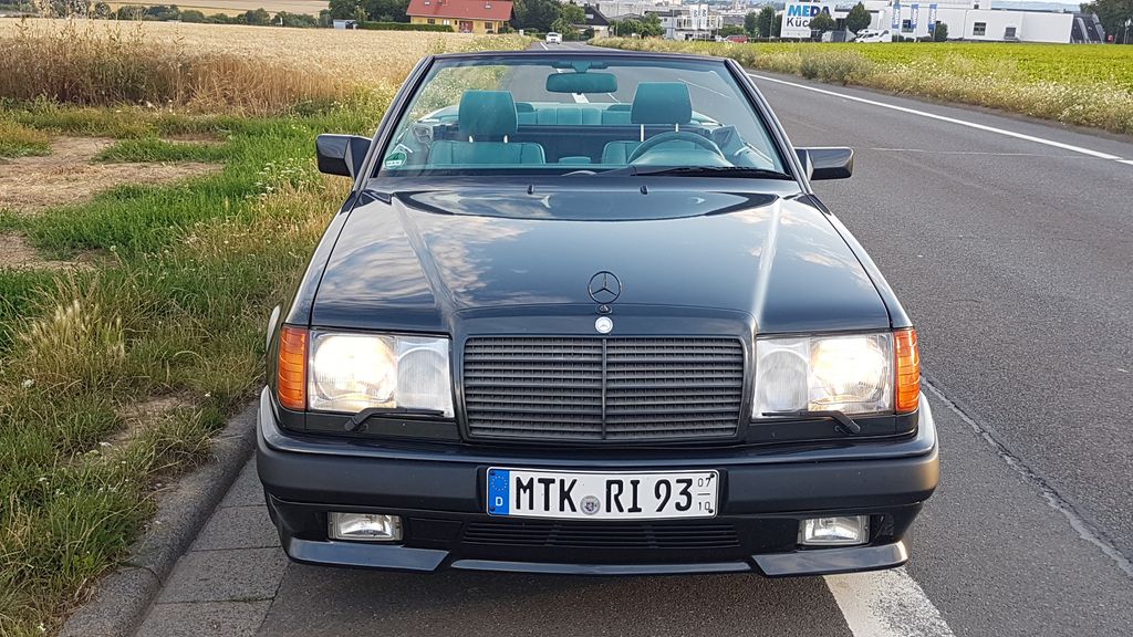 Mercedes-Benz 300 CE-24 3.4 AMG: Das seltene Juwel mit individueller Ausstattung