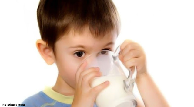 Haruskah Anak-anak Minum Susu Sapi ?