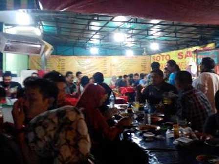 Warung soto dan sate Apjay Panglima Polim