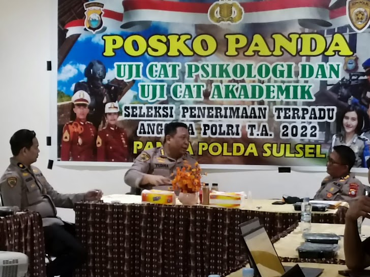 Karo SDM Polda Sulsel, Pantau Uji CAT Aspek Pengetahuan Casis Bakomsus di SMK 6 Makassar