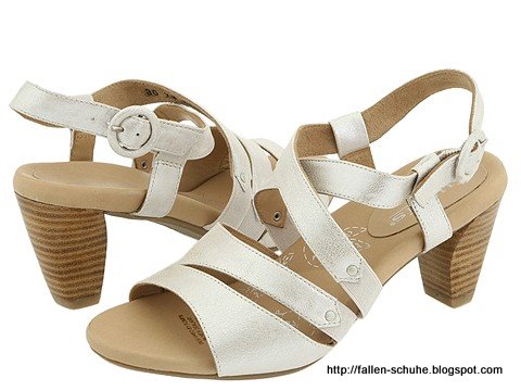 Fallen schuhe:K337460