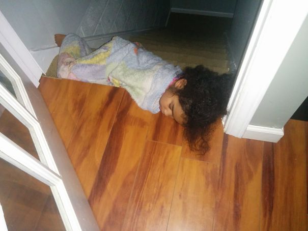 15+ Hilarious Pics That Prove Kids Can Sleep Anywhere - Napping At The Top Of The Stairs