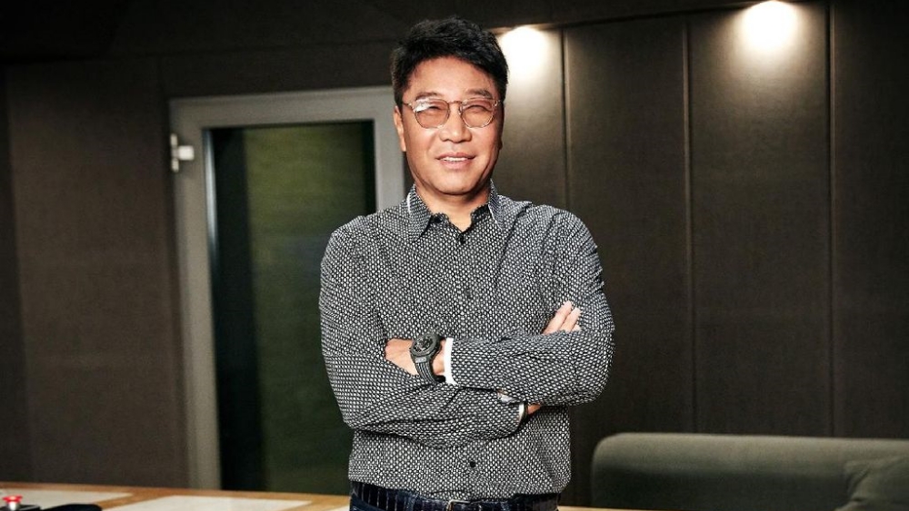 Korean Netizens' Response After Lee Soo Man Filed a Lawsuit Against SMTOWN