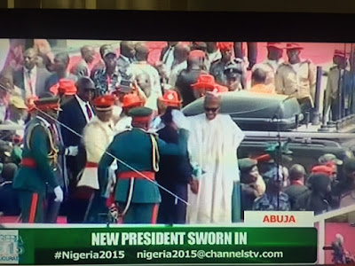 The moment Mohammadu Buhari  sworn-in as the president of Nigeria(pictures) d
