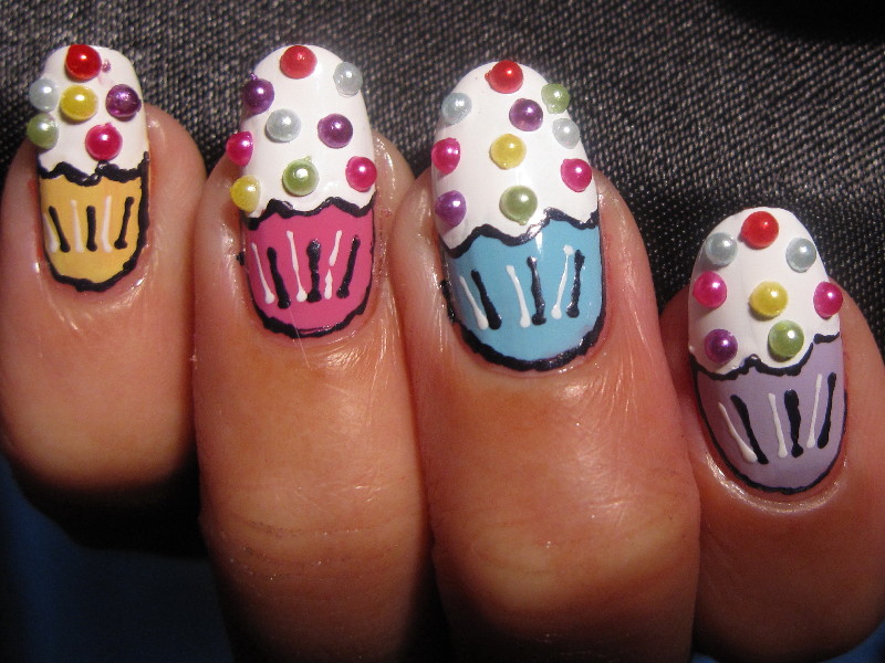  Beauty Fashion Lifestyle Blog Site: Nail Art How-to: Cute Cupcakes