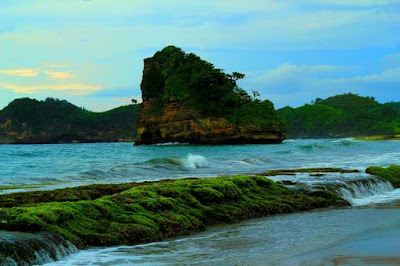 akcayatour, Pantai Bajul Mati, Travel Jogja Malang, Travel Malang  Jogja