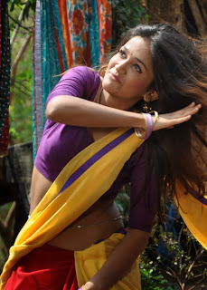 Anaika Soti Hot in Satya 2 (2013) Movie 06