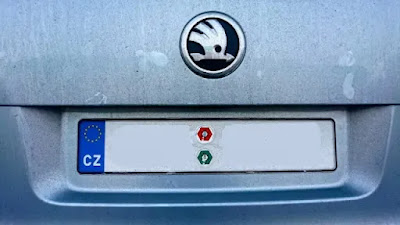 czech STK red / green pass sticker