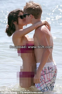 Foto Justin Bieber Cium Bibir Selena Gomes