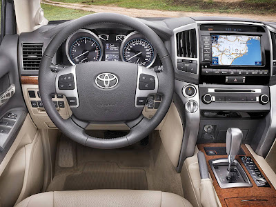 2012 Toyota Land Cruiser Standard Resolution Wallpaper 8