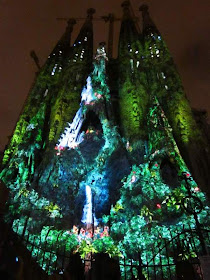 Sagrada Familia in Barcelona lit at night