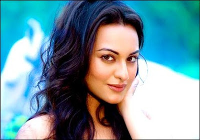 Sonakshi Sinha Hot Wallpaper