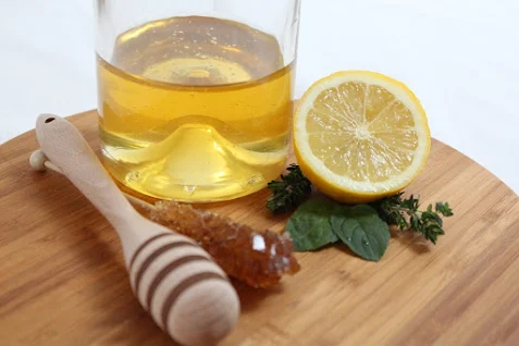 How To Lose Weight Naturally - Lemon and honey
