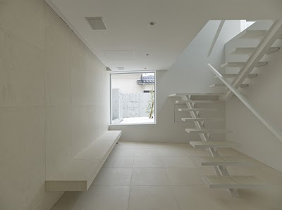 CASA MINIMALISTA DISEÑO DE INTERIORES via www.diseñodeinteriores.blogspot.com