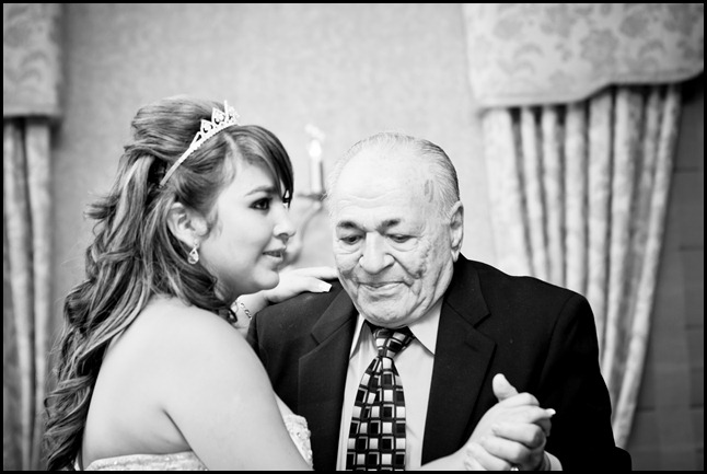 Quinceañera- Black and White -497