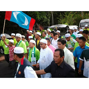 TG Hadi Dan Azmin Ketuai Perarakan Calon PAS, Allahuakhbar!