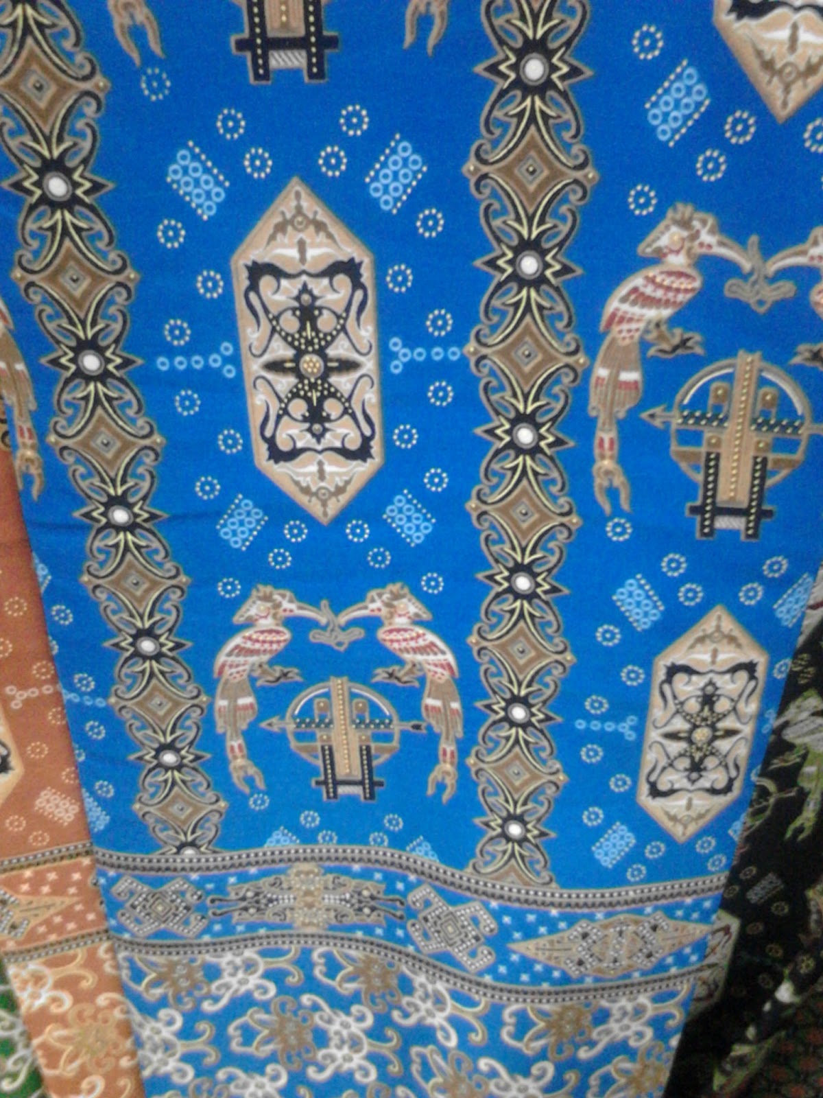  Batik  Motif Dayak Khas Kalimantan  Batik  Semi Sutera 