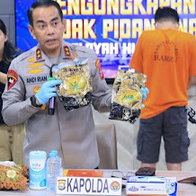 Kapolda Sulsel Pimpin Konferensi Pers Keberhasilan Satres Narkoba Polres Barru 