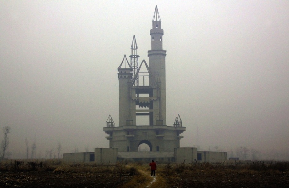 Wonderland Amusement Park outside Beijing, China - 30 Abandoned Places that Look Truly Beautiful