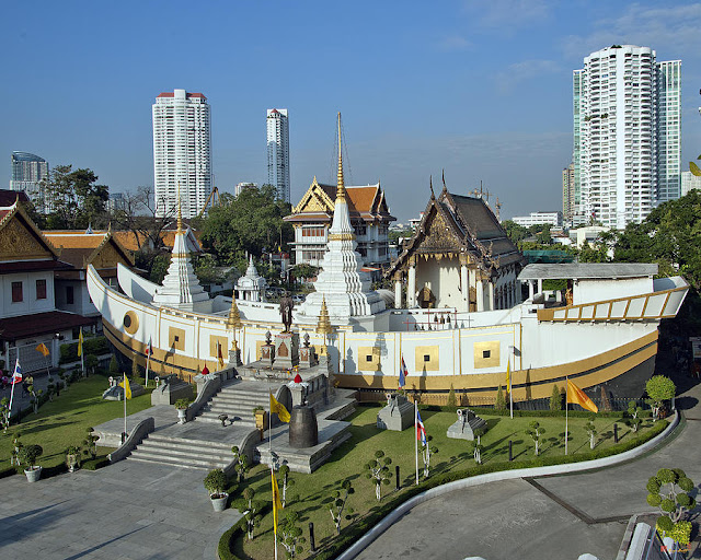 chùa thuyền wat yannawa