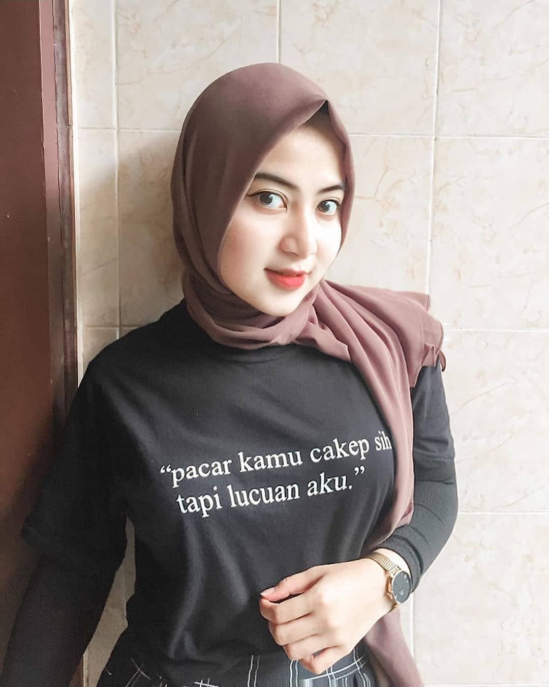 Perempuan Berjilbab Ketat Mempesona Republic Renger Cantik 