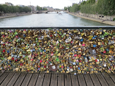 Pont Des Arts, Paris, France www.thebrighterwriter.blogspot.com