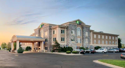 5 star hotels in Saginaw