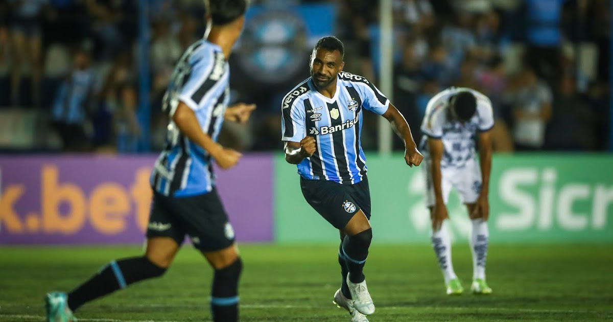 RÁDIO MARINGÁ - Em São Paulo, Corinthians derrota o Sport por 2 a 1 pelo  Brasileiro - Orlando Gonzalez