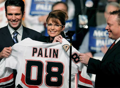 Sarah Palin se sale de órbita, va por libre