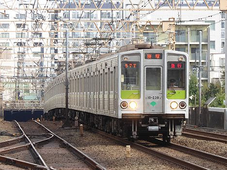 【廃車・・・】10-000形220F・230F急行　本八幡行き　