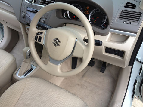 suzuki ertiga matic dashboard.jpg