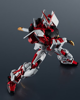 GUNDAM UNIVERSE MBF-P02 Gundam Astray Red Frame, Bandai