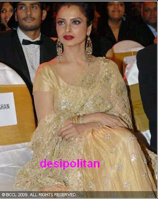 rekha without makeup. No Awards Show Without Madam