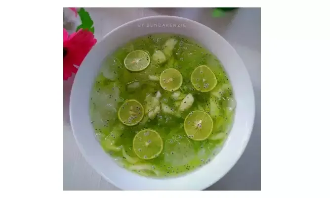 cara mudah membuat es melon selasih yang cantik untuk buka puasa