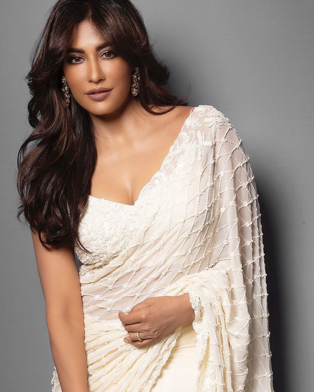 Chitrangada Singh white saree cleavage