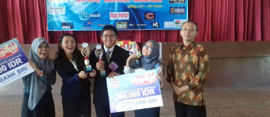 JUARA 1, 3 DAN HARAPAN 3 ENGLISH NEWS CASTING COMPETITION, SEKALIGUS JUARA UMUM KATEGORI ENGLISH COMPETITION DI UNIVERSITAS KATOLIK WIDYA MANDALA MADIUN (13 MEI 2017)