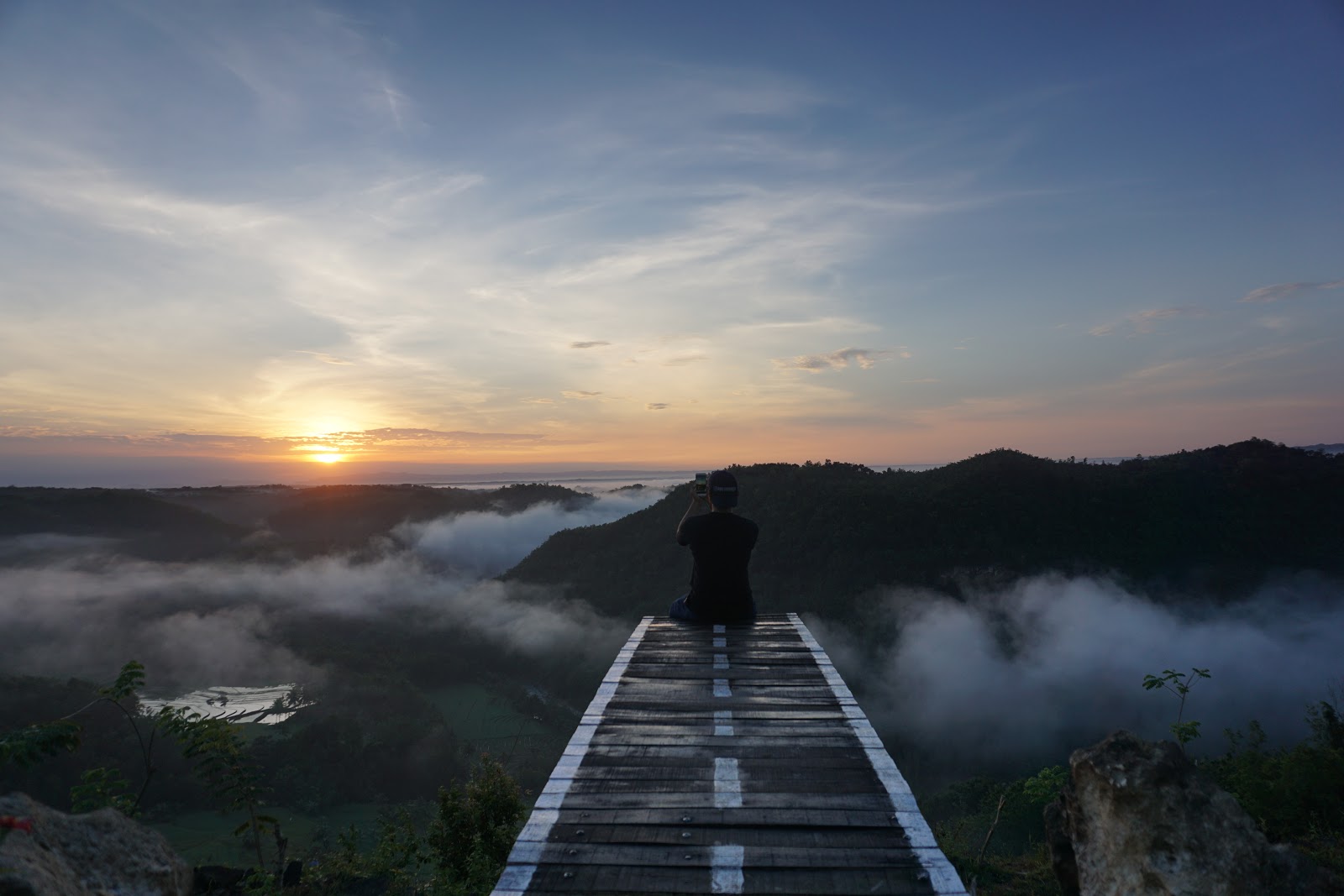 14 Tempat Sempurna Untuk Menangkap Cantiknya Sunrise dan Sunset di Yogyakarta