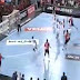 Handball: Golazo de rosca sin ángulo