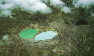 Danau Kelimutu