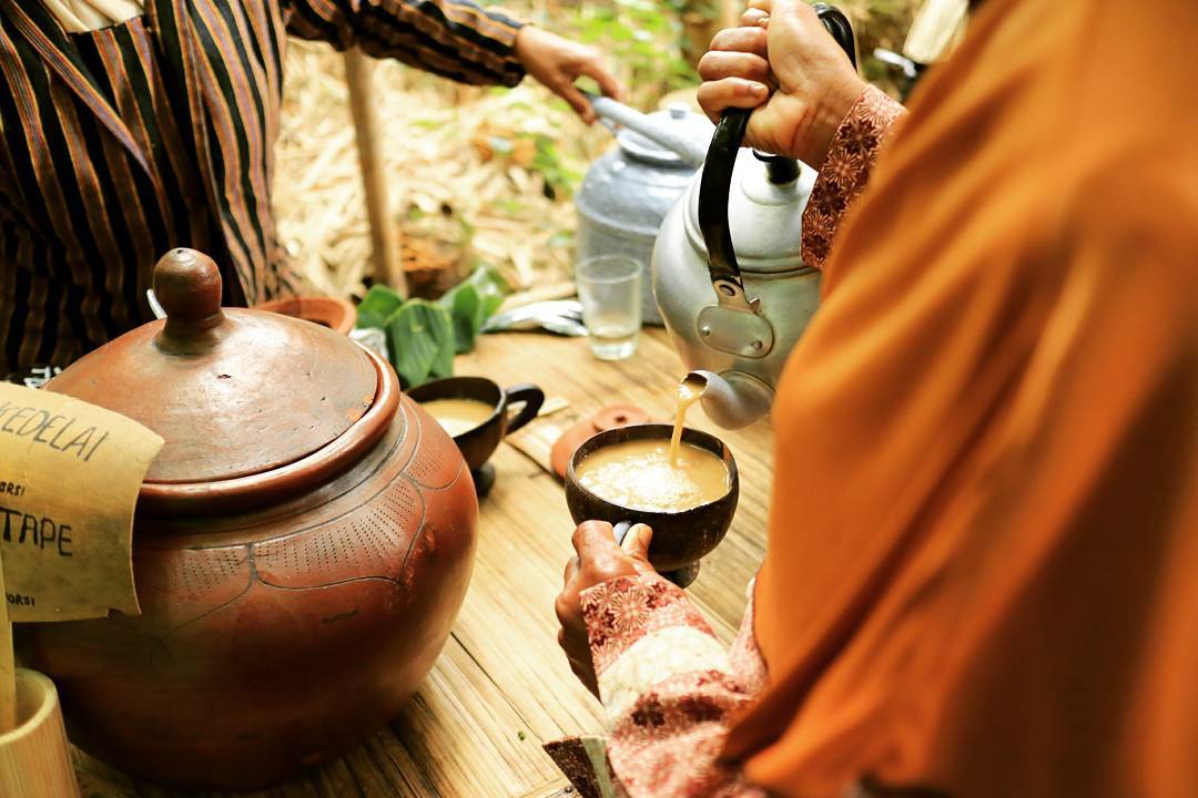 Pasar Papringan Ngadiprono Temanggung  Pasar Unik di Hutan 