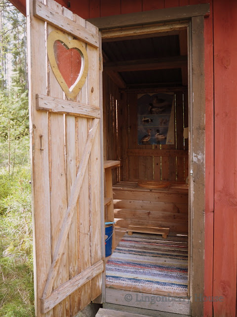 lingonberryhouse, summer cottage, toilet, loo, refreshment