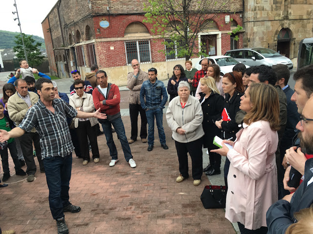 reunión de la alcaldesa con los vecinos de Burtzeña