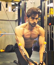 Rohit Khandelwal Workout in gym