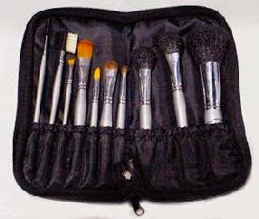 Choosing, using and applying body paints
