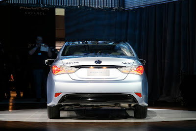 2011 Hyundai Sonata Hybrid version live