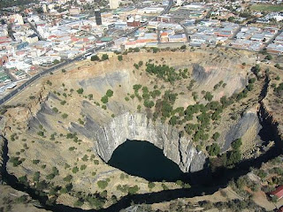 Big hole kimberley Mine - South Africa image photo pic gallery